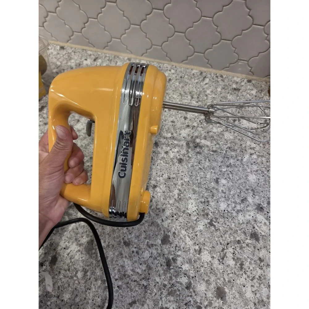 Cuisinart Discontinued Power Advantage 5 Speed Hand MixerHM-50 Yellow Tangerine